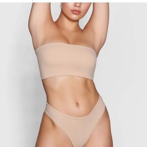 SKIMS FITS EVERYONE BANDEAU